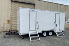 King-Kong-Mobile-Bathroom-External-11