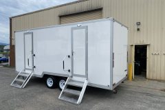 King-Kong-Mobile-Bathroom-External-12