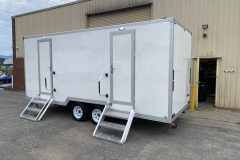 King-Kong-Mobile-Bathroom-External-3
