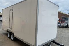 King-Kong-Mobile-Bathroom-External-8