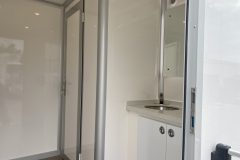 King-Kong-Bathroom-Internal-9
