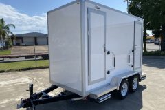 tradei-trailer-king-mobile-restroom-trailer-maxi-dual-13