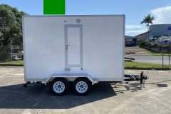 tradei-trailer-king-mobile-restroom-trailer-maxi-dual-21